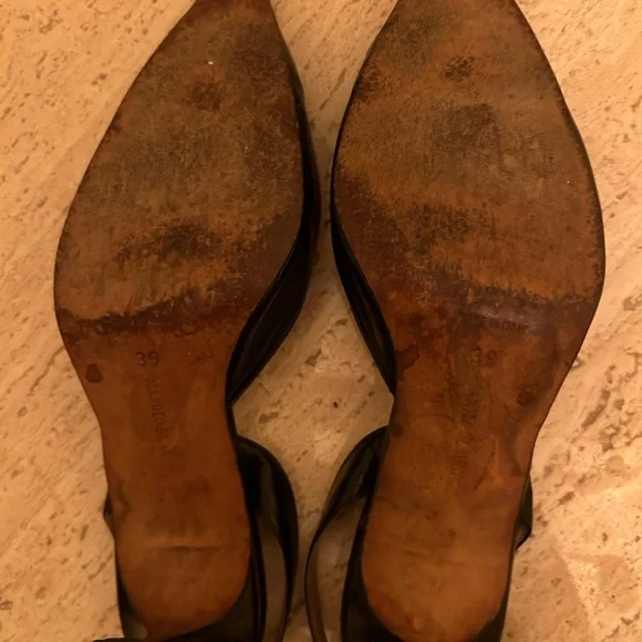 Manolo Blahnik Carolyne Pump - Picture 7 of 7